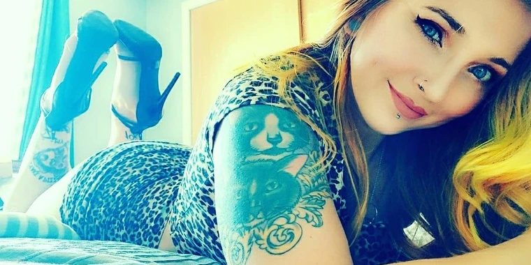 creator header picture