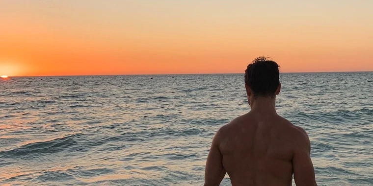 creator header picture