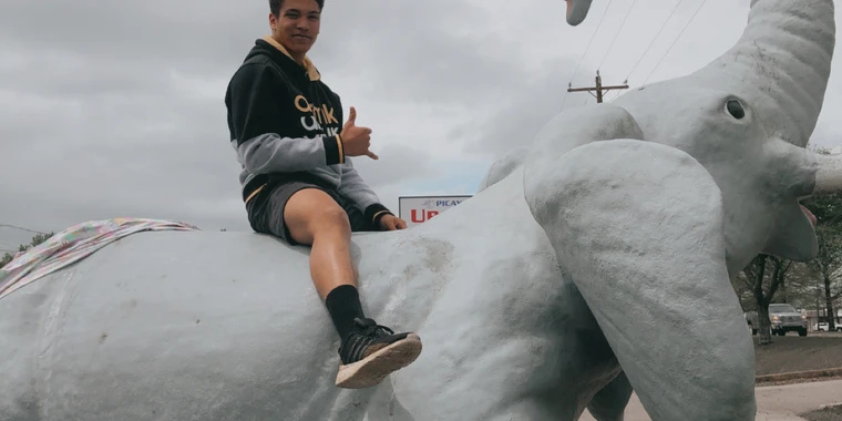 creator header picture