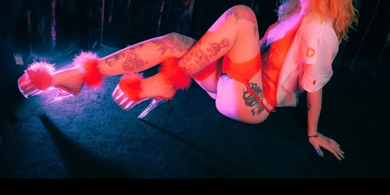 creator header picture
