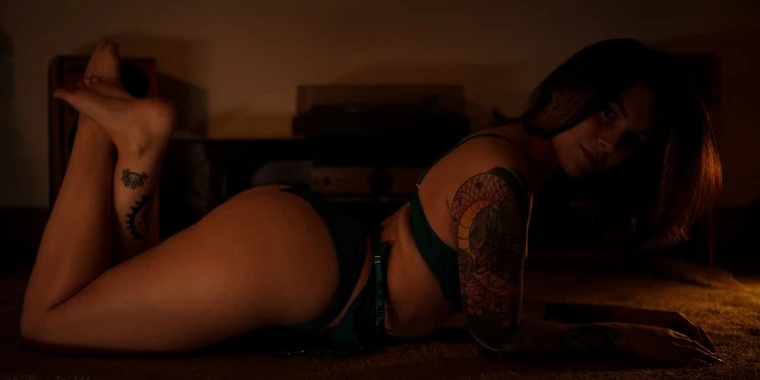 creator header picture