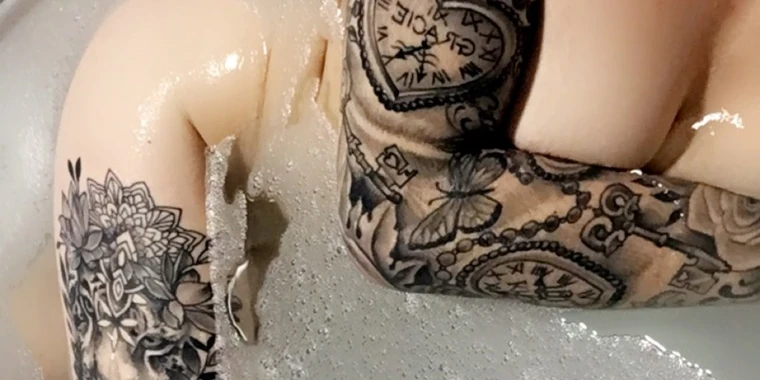 creator header picture