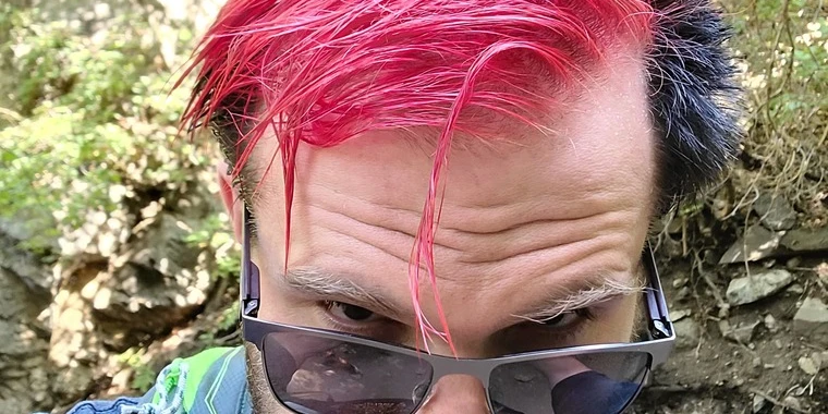 creator header picture