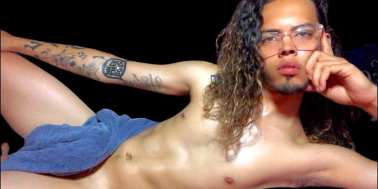 creator header picture