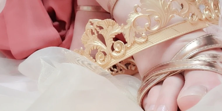 creator header picture
