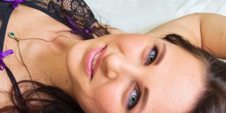 creator header picture