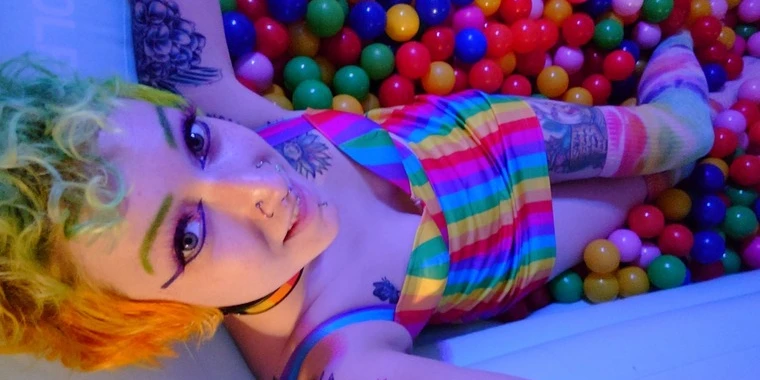 creator header picture
