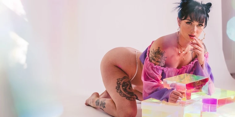 creator header picture
