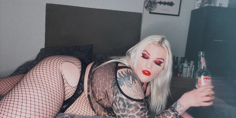 creator header picture