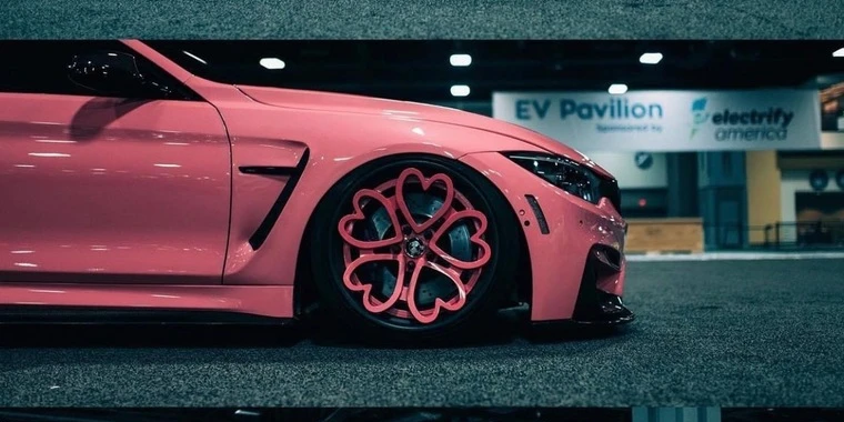 creator header picture