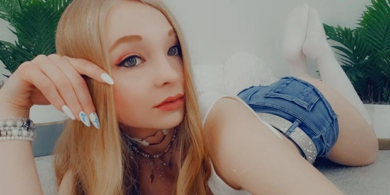 creator header picture