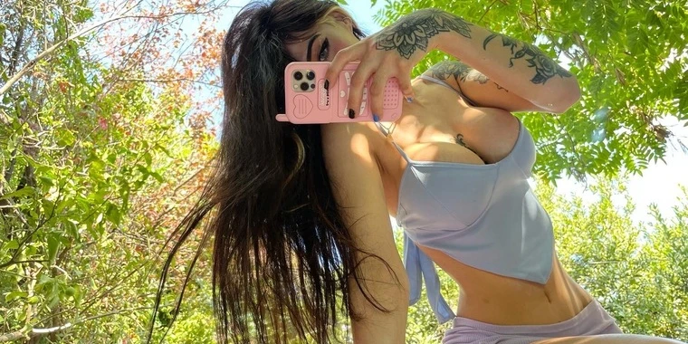 creator header picture