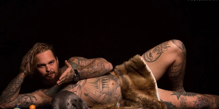 creator header picture