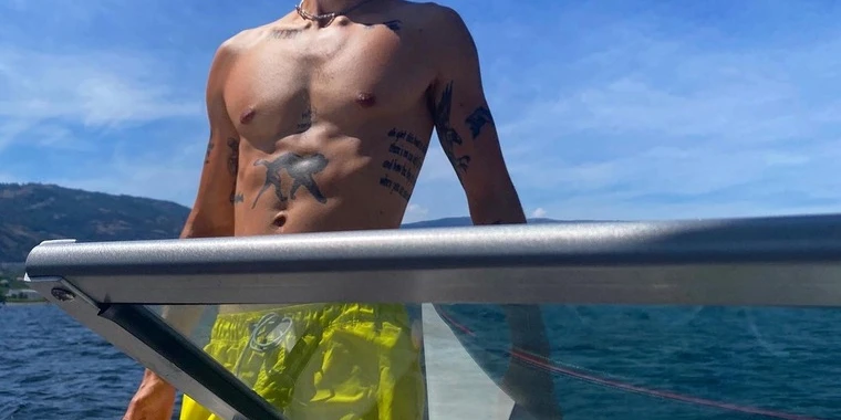 creator header picture