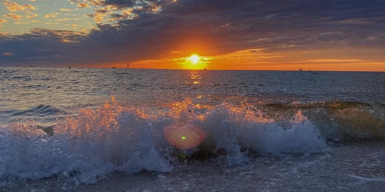 creator header picture