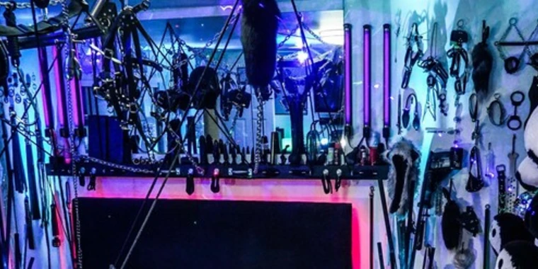 creator header picture