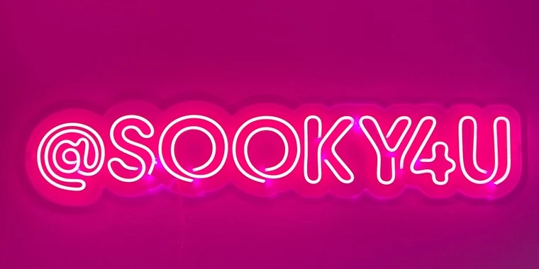 creator header picture