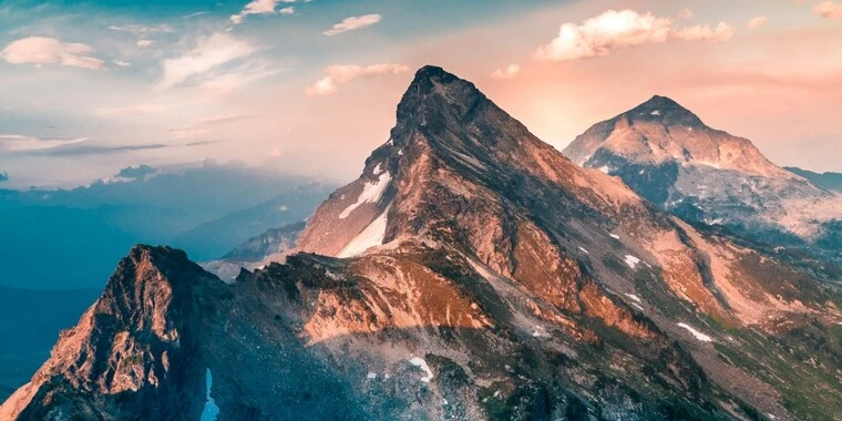 creator header picture