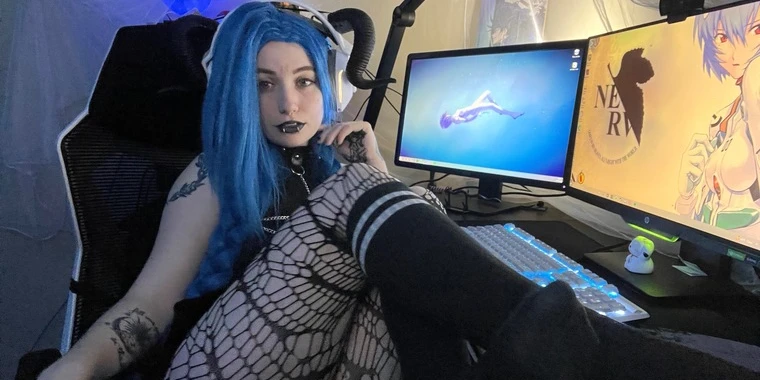 creator header picture