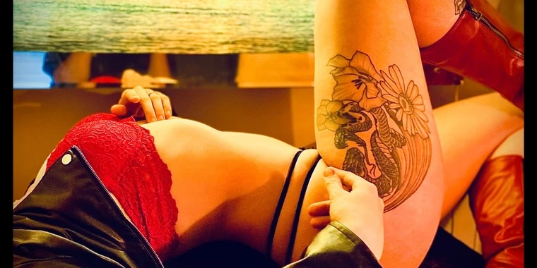 creator header picture