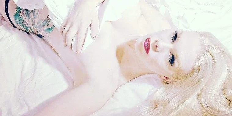 creator header picture