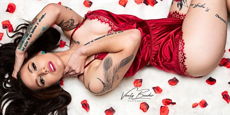 creator header picture