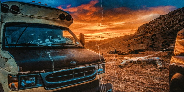 creator header picture