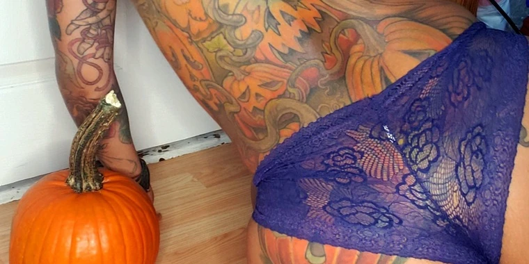 creator header picture