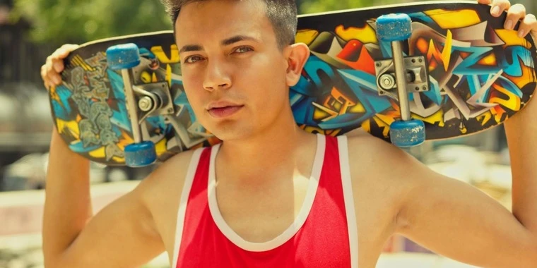 creator header picture