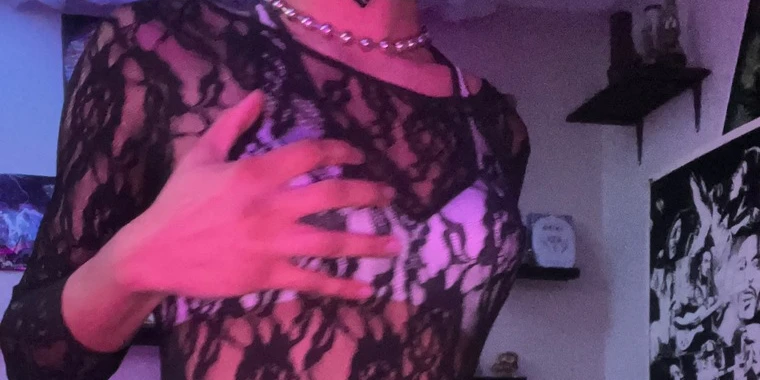 creator header picture