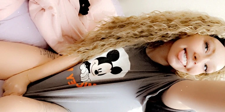 creator header picture