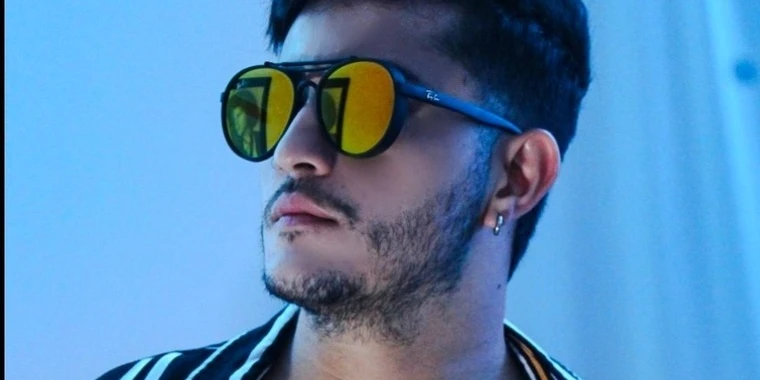 creator header picture