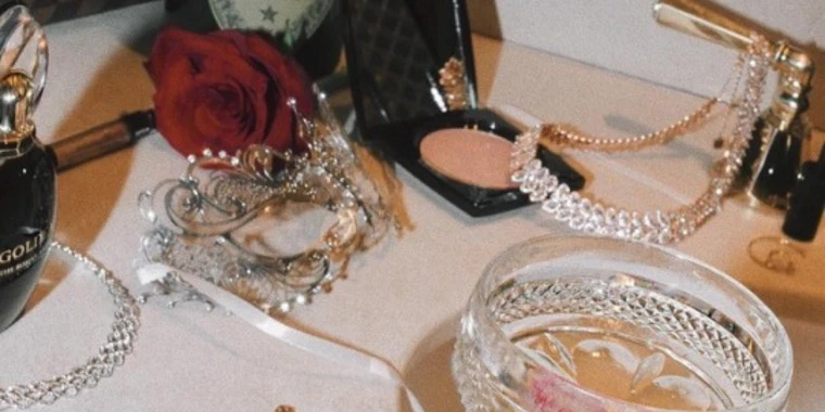 creator header picture