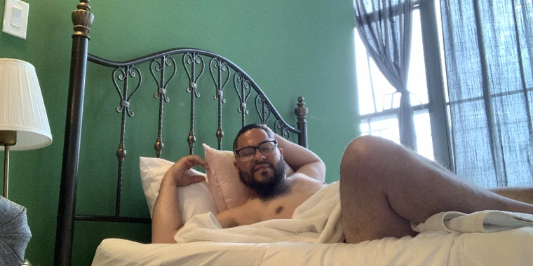 creator header picture