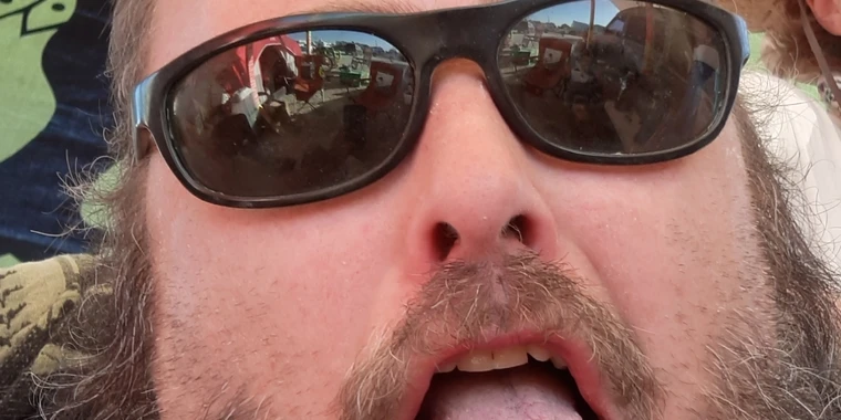 creator header picture