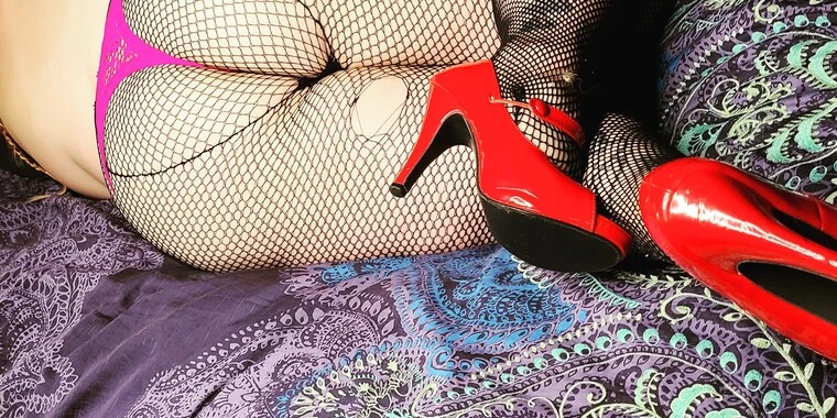 creator header picture