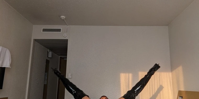 creator header picture