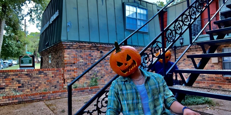creator header picture