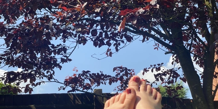 creator header picture