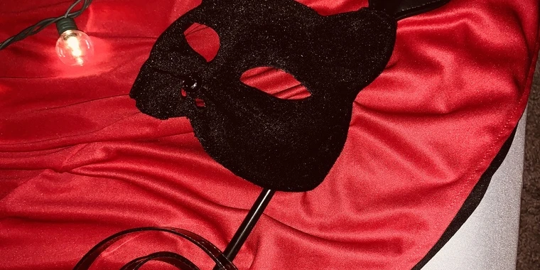 creator header picture