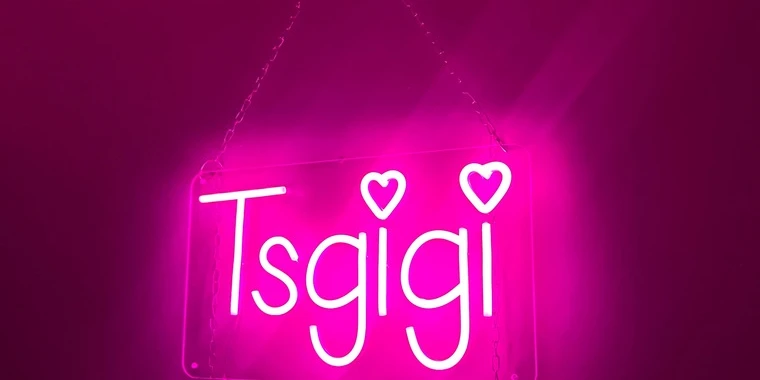 creator header picture