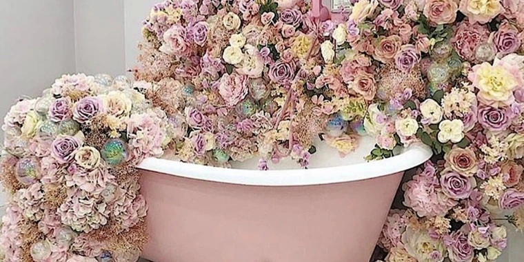 creator header picture