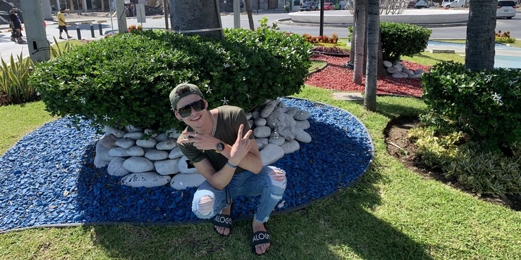 creator header picture