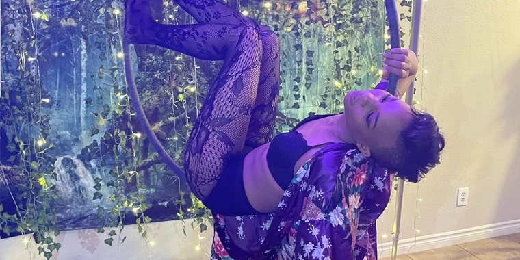 creator header picture