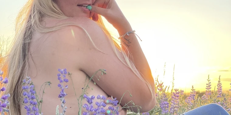 creator header picture