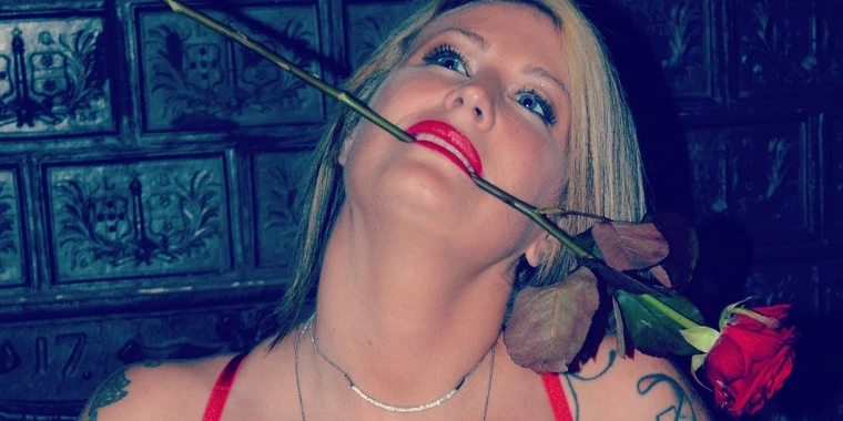 creator header picture