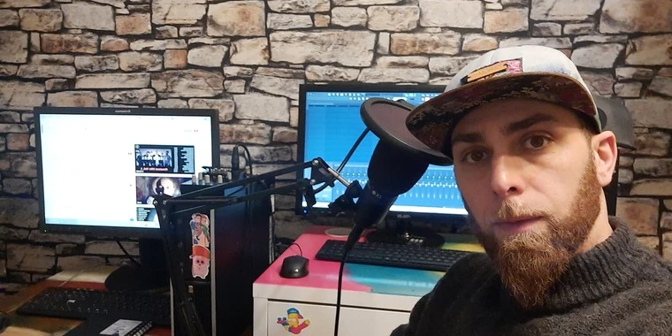 creator header picture