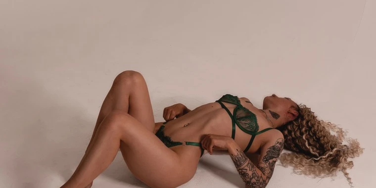 creator header picture