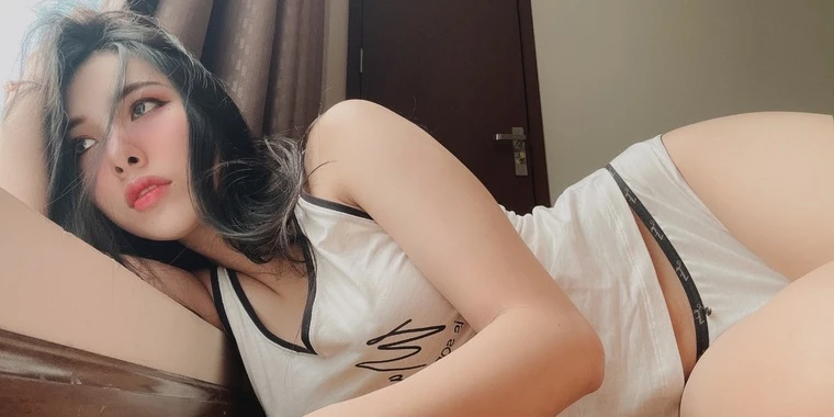 creator header picture
