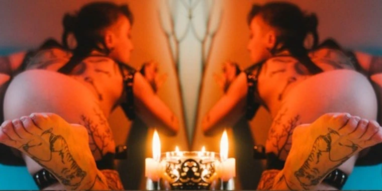 creator header picture